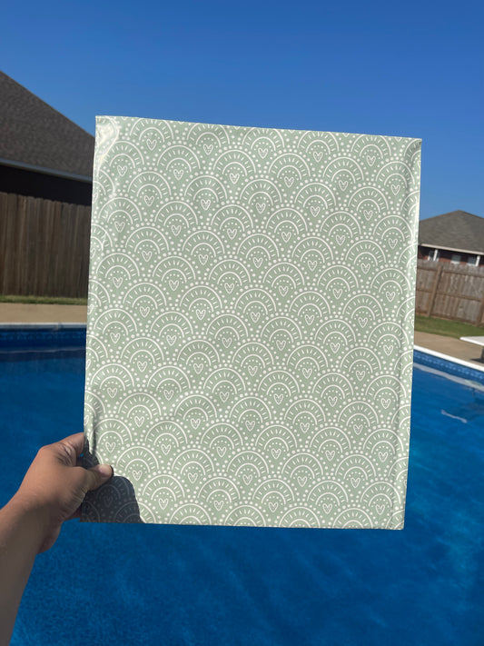 14x17 Green Hearts Poly Mailer